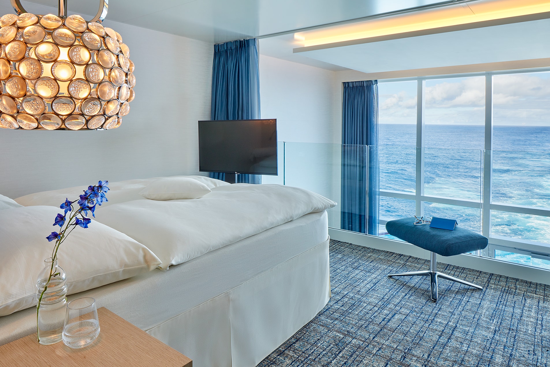 Penthouse-Suite der AIDAnova mit Meerblick