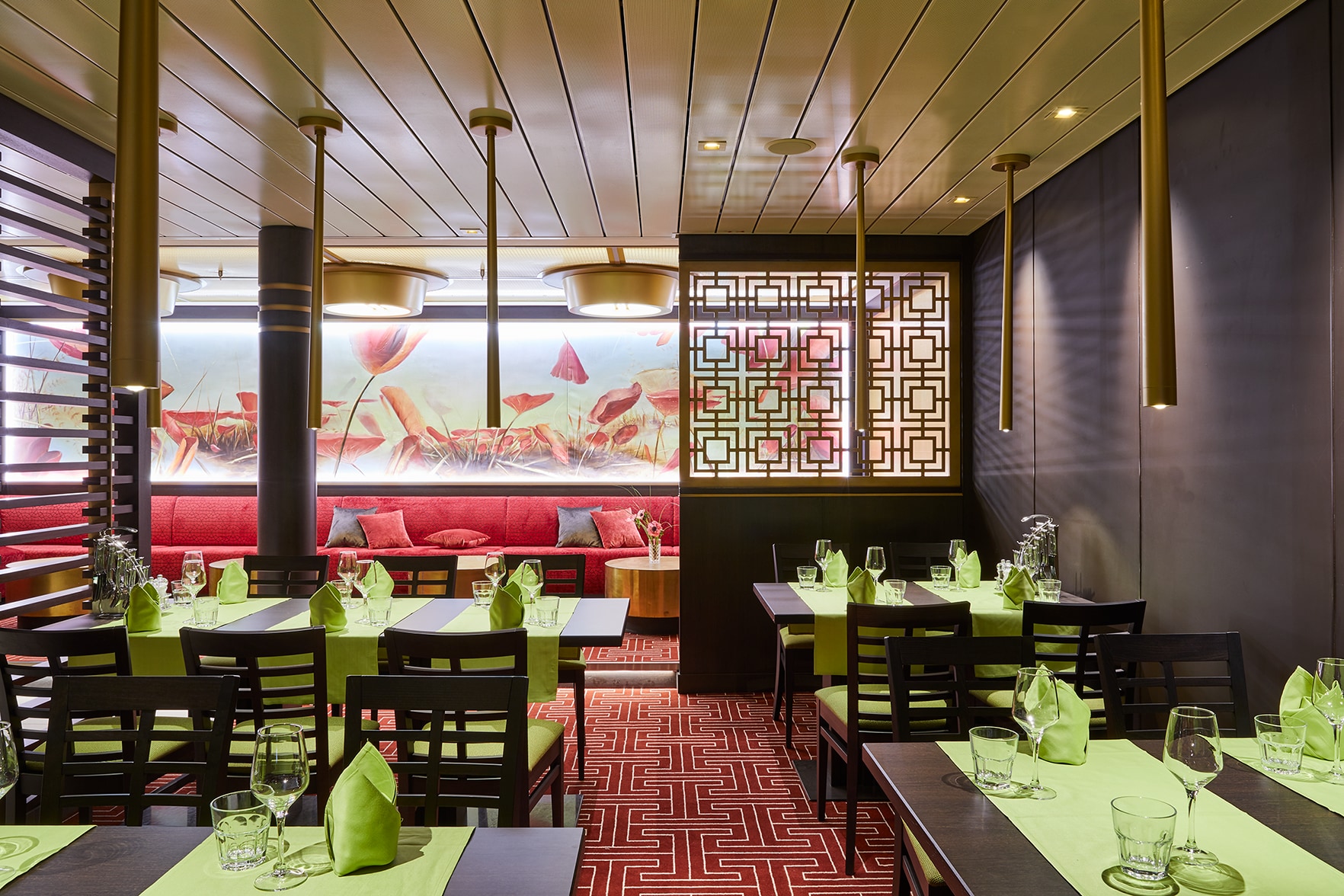 East Restaurant der AIDAnova