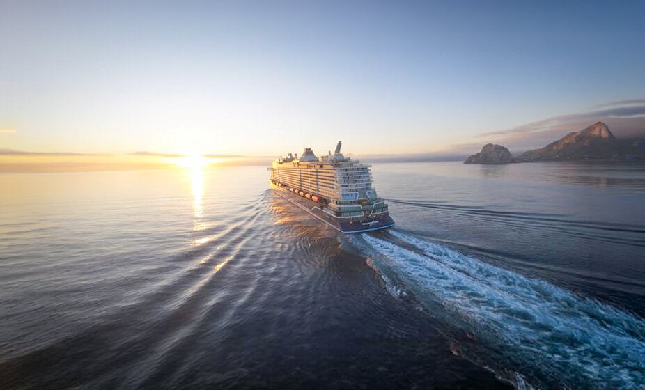 Mein Schiff 4 auf See