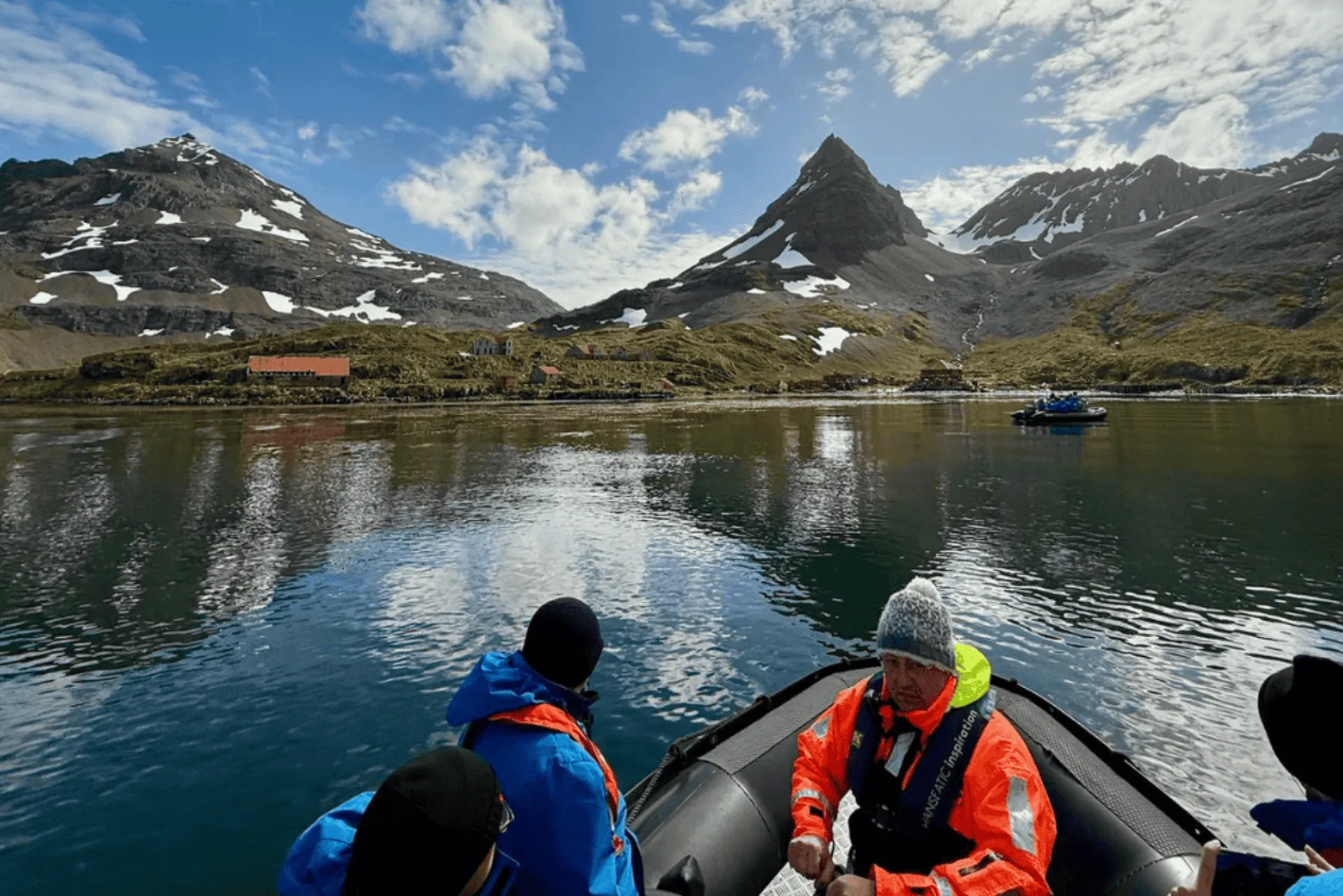 HANSEATIC inspiration in polarer Landschaft