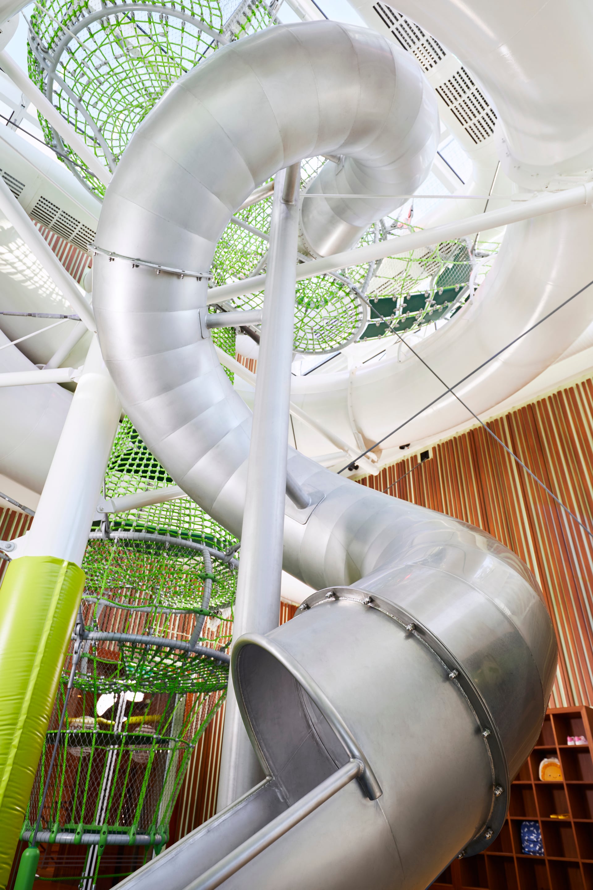 Rutsche im Fun Park der AIDAcosma